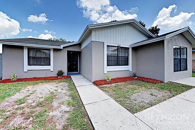 Building Photo - 6807 White Cliffs Way