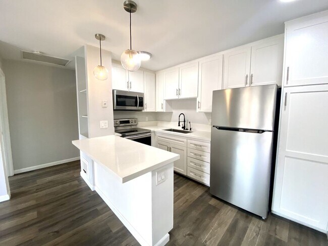 Foto del edificio - 1 Bedroom, 1 Bathroom condo in Friars Pointe HOA