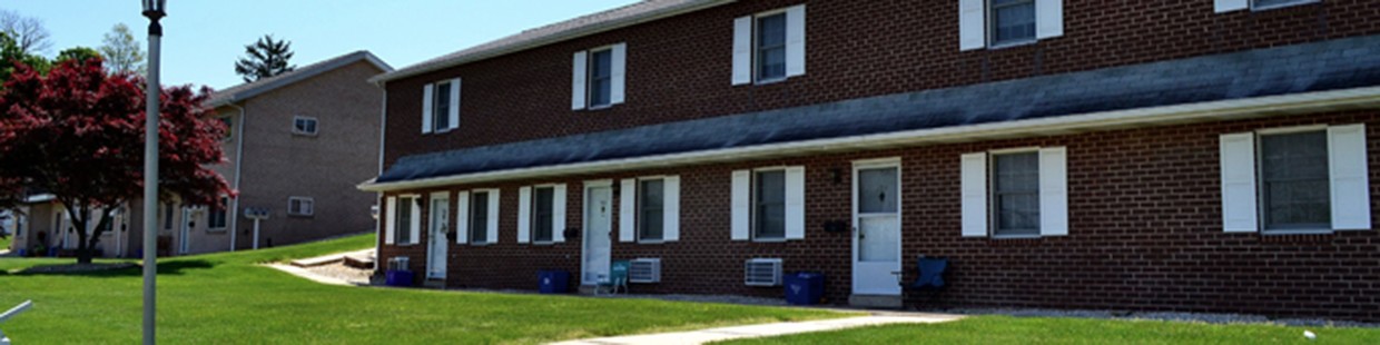 Primary Photo - Maple View Apartment
