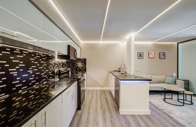 Foto del edificio - 4641 Wild Indigo St