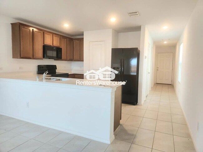 Foto del edificio - 131 Plumcove Dr