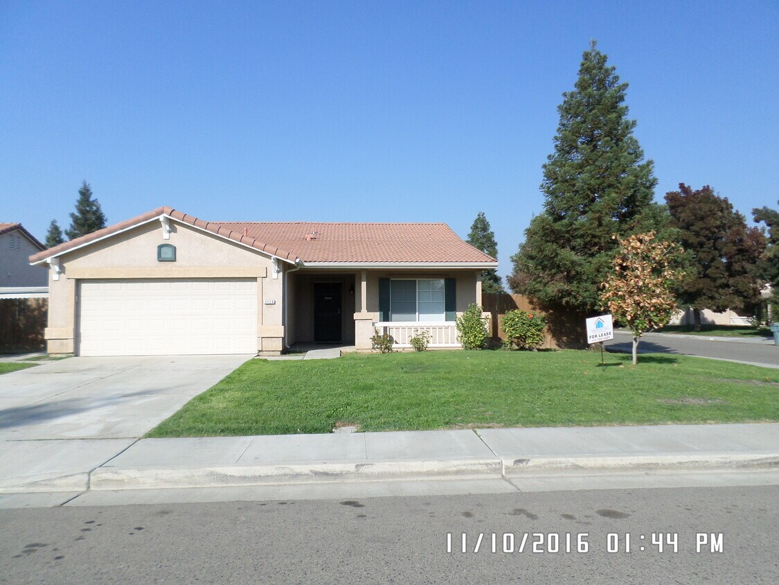 Available Now! House Rental in Visalia, CA