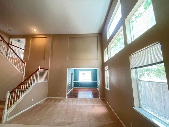 Foto del edificio - 959 Sterling Cir