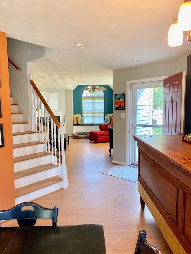 Foto del edificio - 3BD/2.5BA Home in Chicks Beach with Garage...