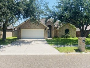 Building Photo - 15 San Gerardo St