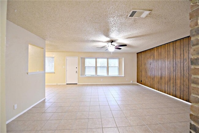 Foto del edificio - 11919 Nene Dr