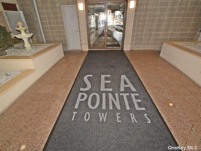 Foto del edificio - 360 Shore Rd