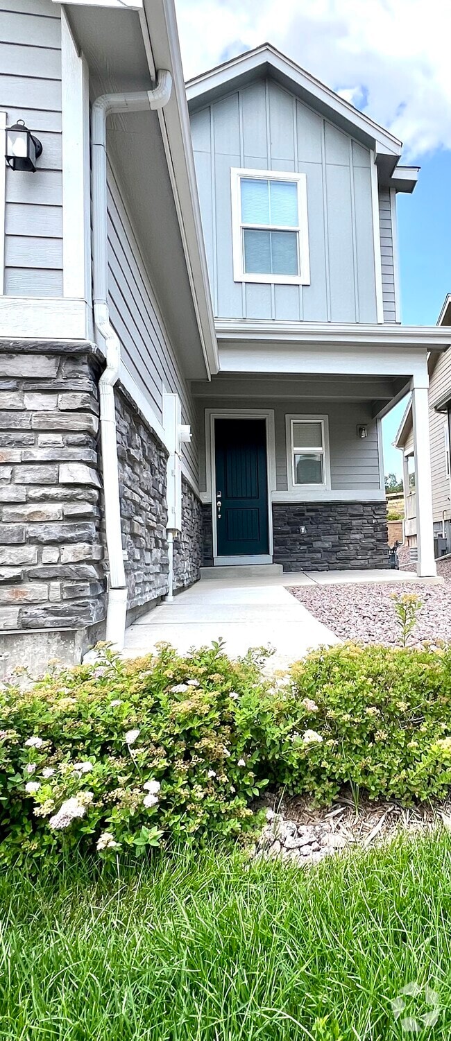 Building Photo - 5744 Heathland Terrace