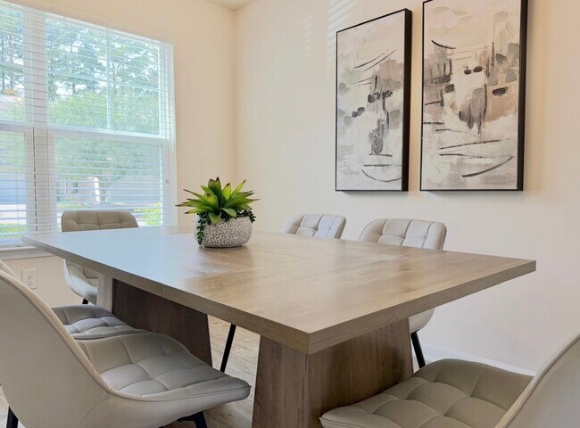 Foto del edificio - 1109 Fairway Ln