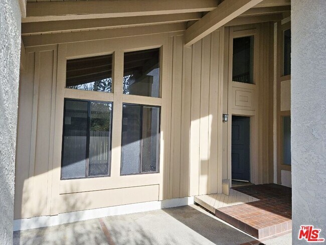Building Photo - 3025 Softwind Way