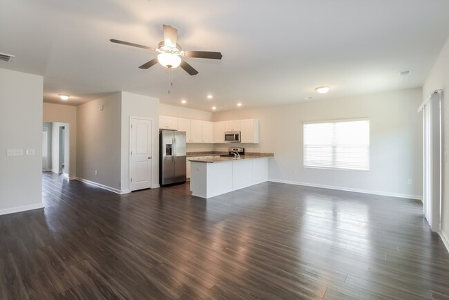 Building Photo - 364 Augustine Dr