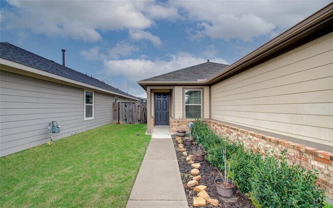 Foto del edificio - 21438 Bluebonnet Cove Ct