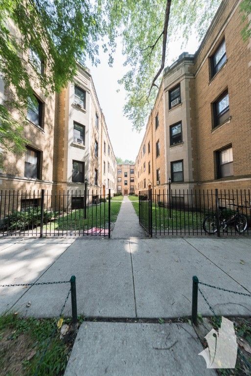 Building Photo - 2237 N Bissell St