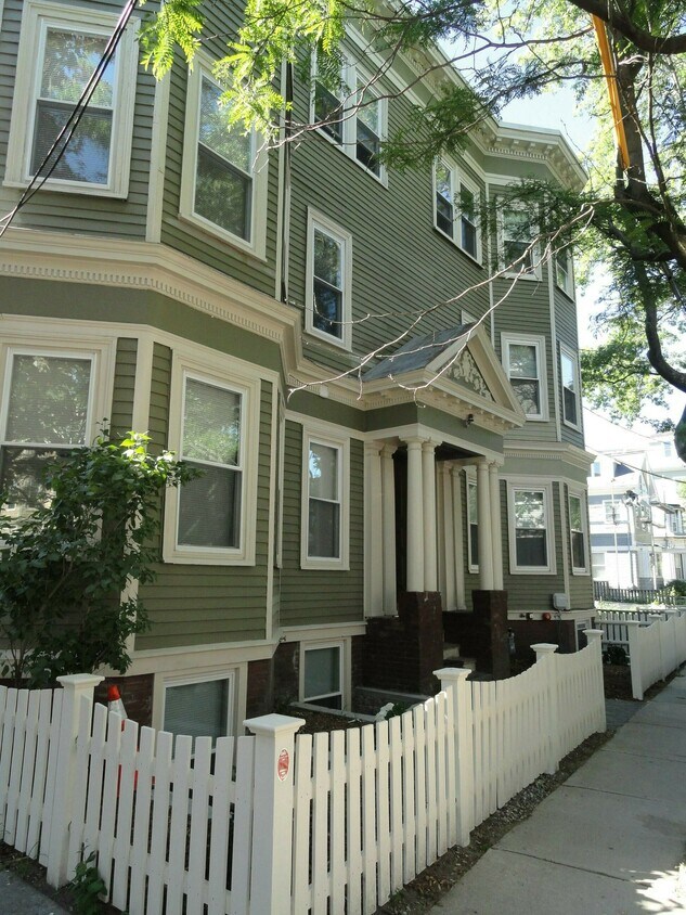 Foto principal - 235 Norfolk St