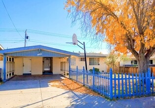 Building Photo - 3338 Pepper Tree Ln