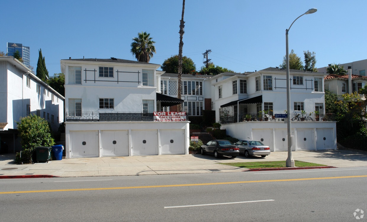 Building Photo - 1966 S Beverly Glen Blvd