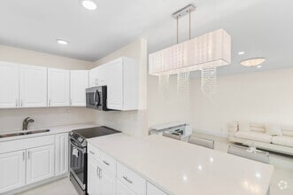 Building Photo - 361 Normandy Ln