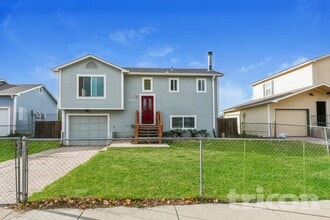 Building Photo - 1870 Swearinger Dr