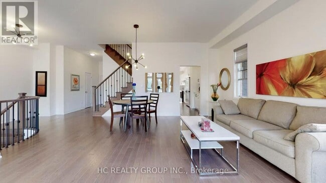 Building Photo - 2123 Royal Gala Cir