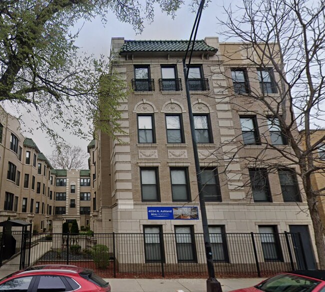 Foto del edificio - 4038 N Ashland Ave