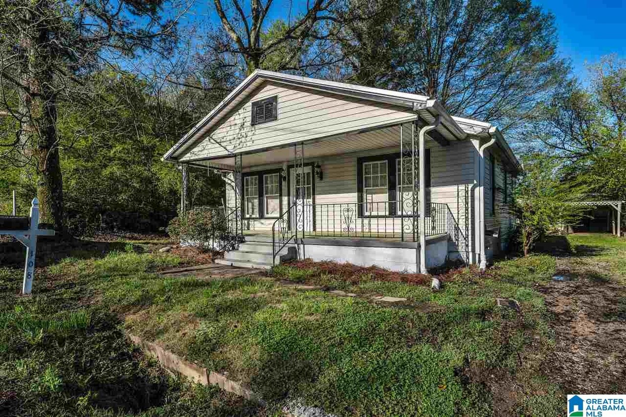 Primary Photo - 108 Mississippi St