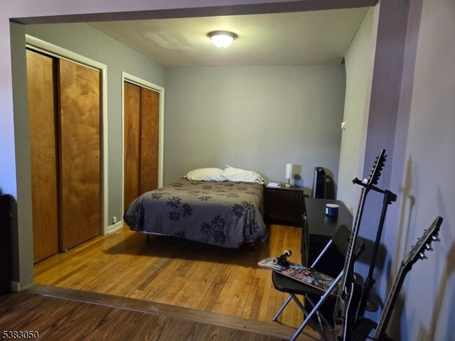 Foto del edificio - 526 Valley Brook Ave