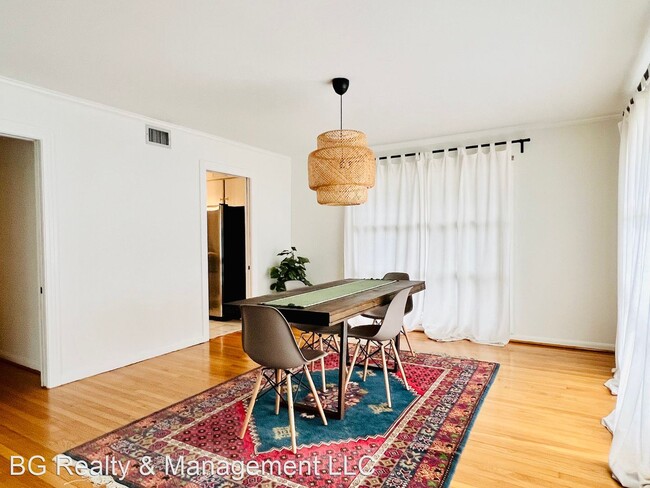 Building Photo - 3 br, 2 bath House - 325 Oak Street