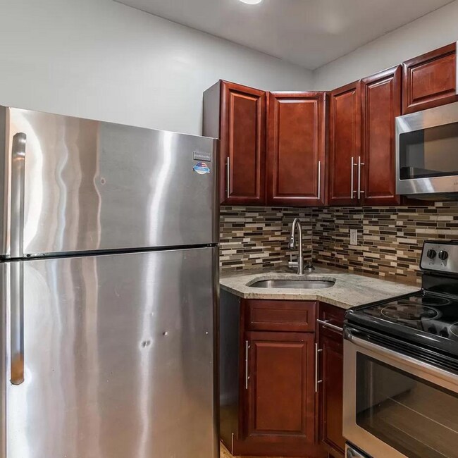 Foto del edificio - 1833 W Master St