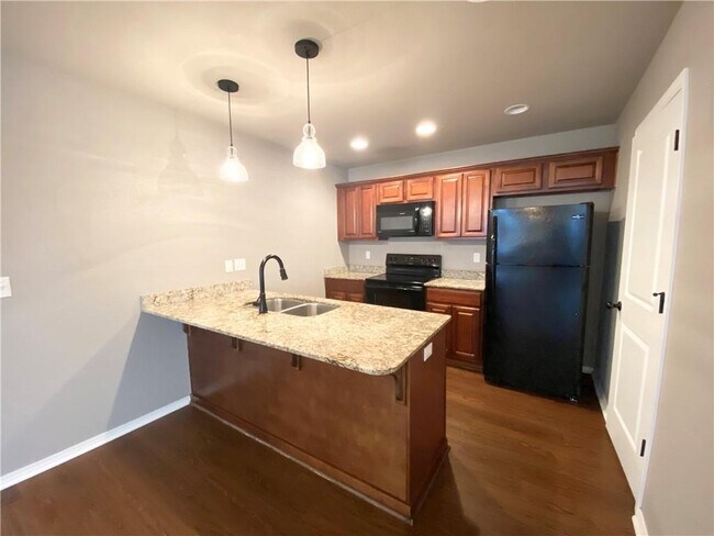 Building Photo - 808 Hindman Dr