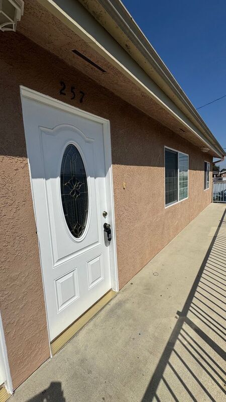 Foto del edificio - 257 E Plymouth St