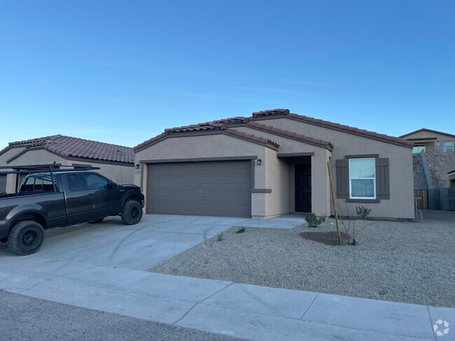 Building Photo - 2408 Pesuna Dr