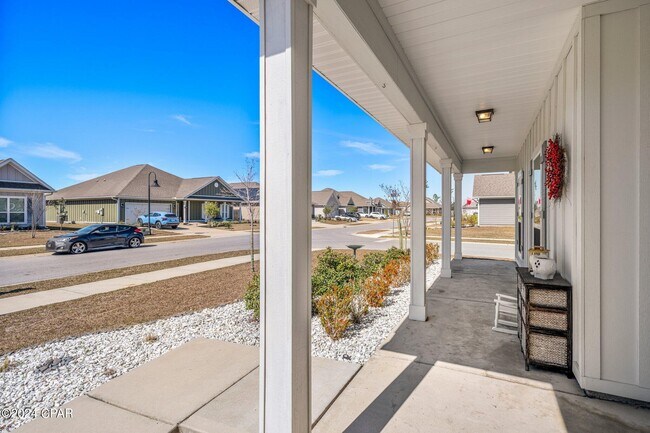 Foto del edificio - 317 Highbrook Rd