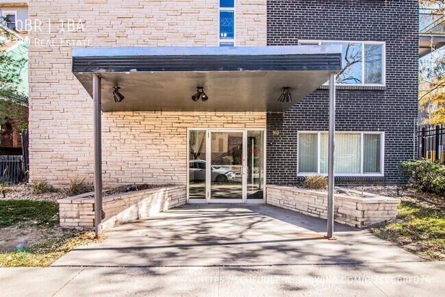 Building Photo - 910 N Washington St