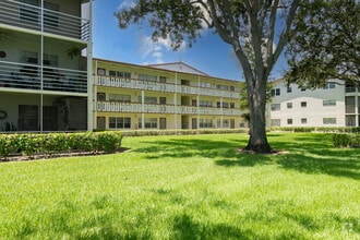 Building Photo - 398 Mansfield I