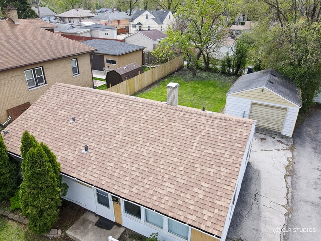 Building Photo - 394 W 15th St