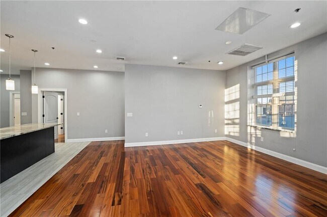 Foto del edificio - 144 Taunton Ave