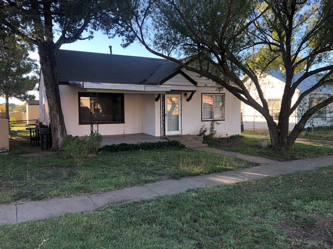 2014 Gidding St, Clovis, NM 88101 House Rental in Clovis, NM