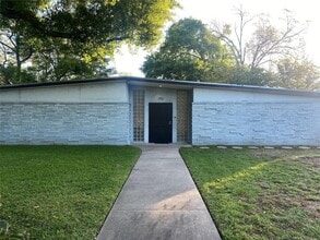 Building Photo - 7723 Fondren Rd