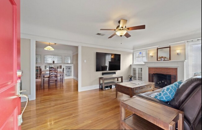 Foto del edificio - 4193 Fourth Ave