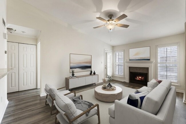 Building Photo - 210 Granville Ct