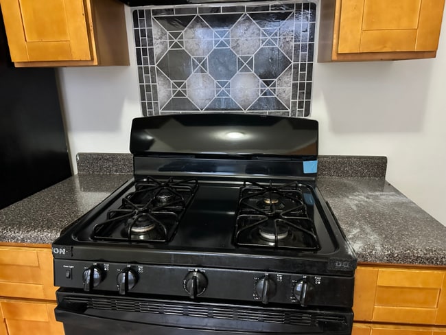 Building Photo - 377 Madison St