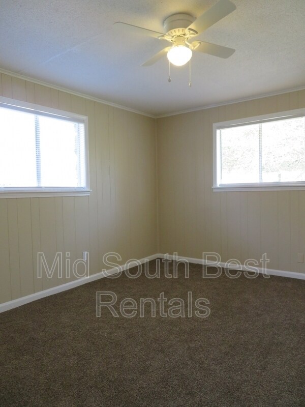 Building Photo - 1771 Ozan St