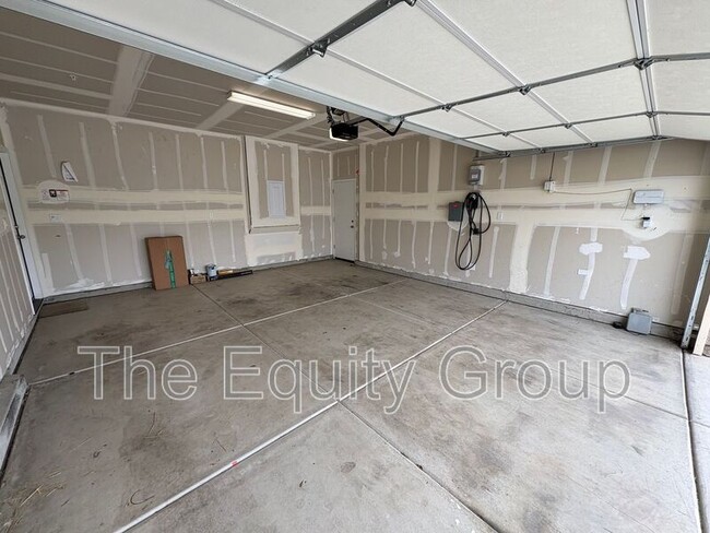Building Photo - 1336 W Porter Ave