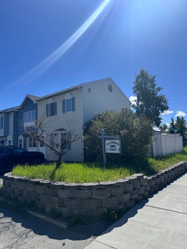Building Photo - Newly Remodeled 2 Bed, 1 Bath In Town!