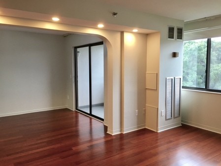 Foto principal - 250 Hammond Pond Pkwy