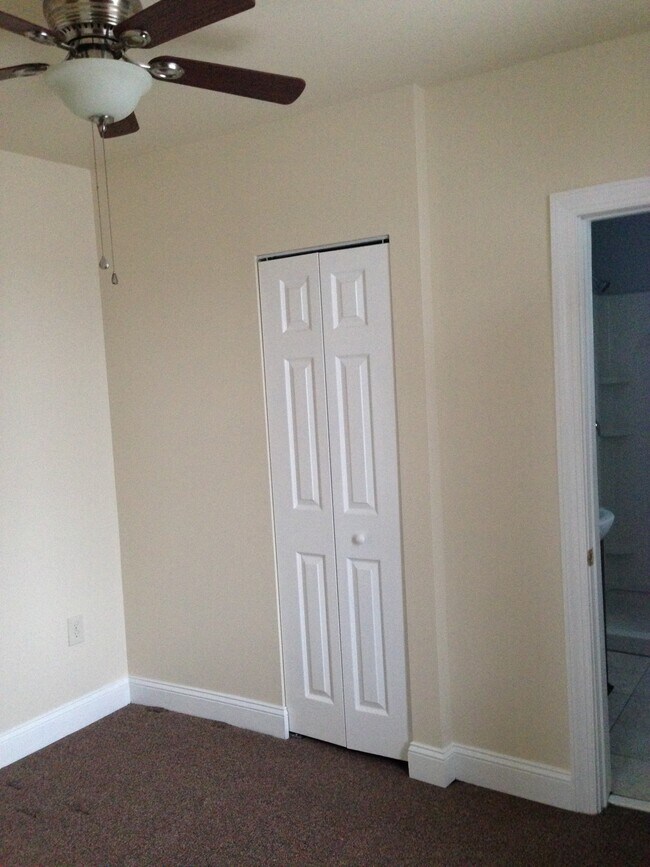 Foto del edificio - 266 Shelmire St