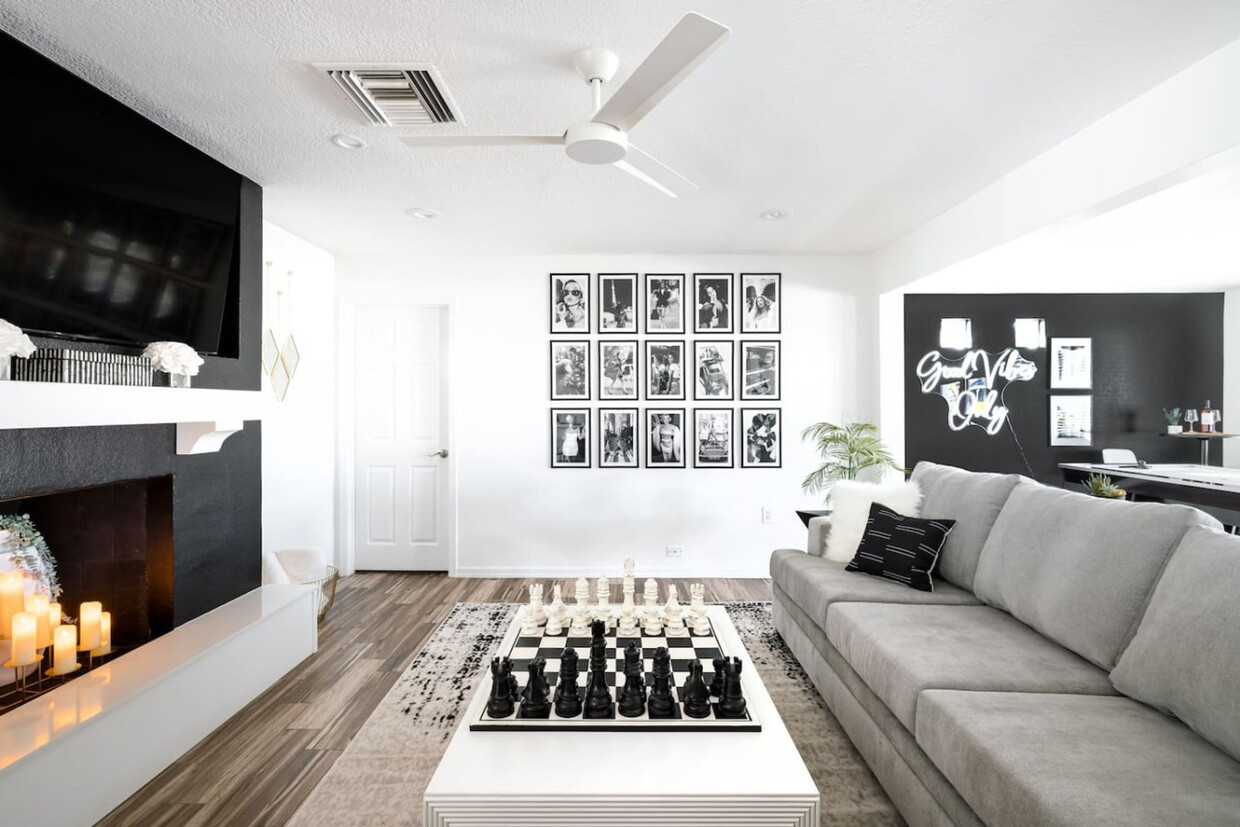 Primary Photo - 3507 N 63rd Pl