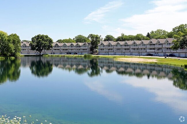 Summit Lake Apartments and Townhomes