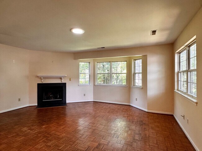 Building Photo - 1176 Rose Arbor Ct
