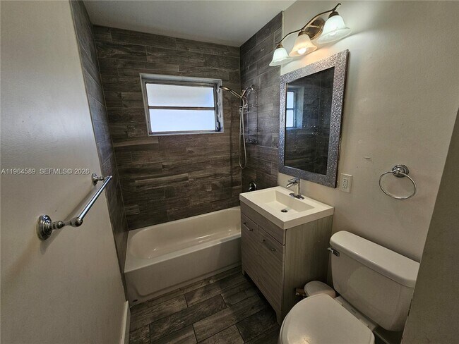 Foto del edificio - 7501 Pierce St